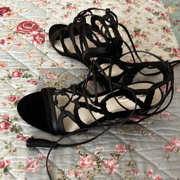 New BCBGENERATION SHOES - Picture 5 of 10